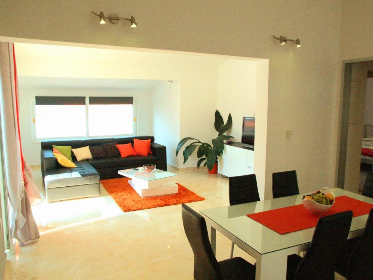House Merlin Baška Voda Exterior foto
